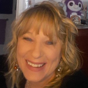 Meet your Posher, Vickie